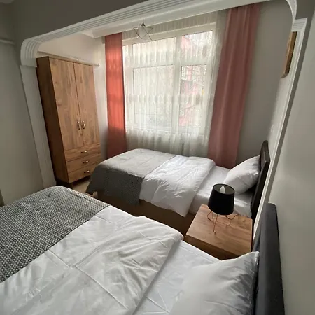 Tramvaya Yakin, Merkezi,2bd,asansoerlue,uecretsiz Otoparkli,3 Klimali דירה *