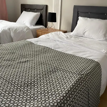 Appartamento Tramvaya Yakin, Merkezi,2bd,asansoerlue,uecretsiz Otoparkli,3 Klimali Provincia di Istanbul
