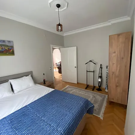 Tramvaya Yakin, Merkezi,2bd,asansoerlue,uecretsiz Otoparkli,3 Klimali *