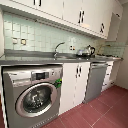 Tramvaya Yakin, Merkezi,2bd,asansoerlue,uecretsiz Otoparkli,3 Klimali * 伊斯坦布尔